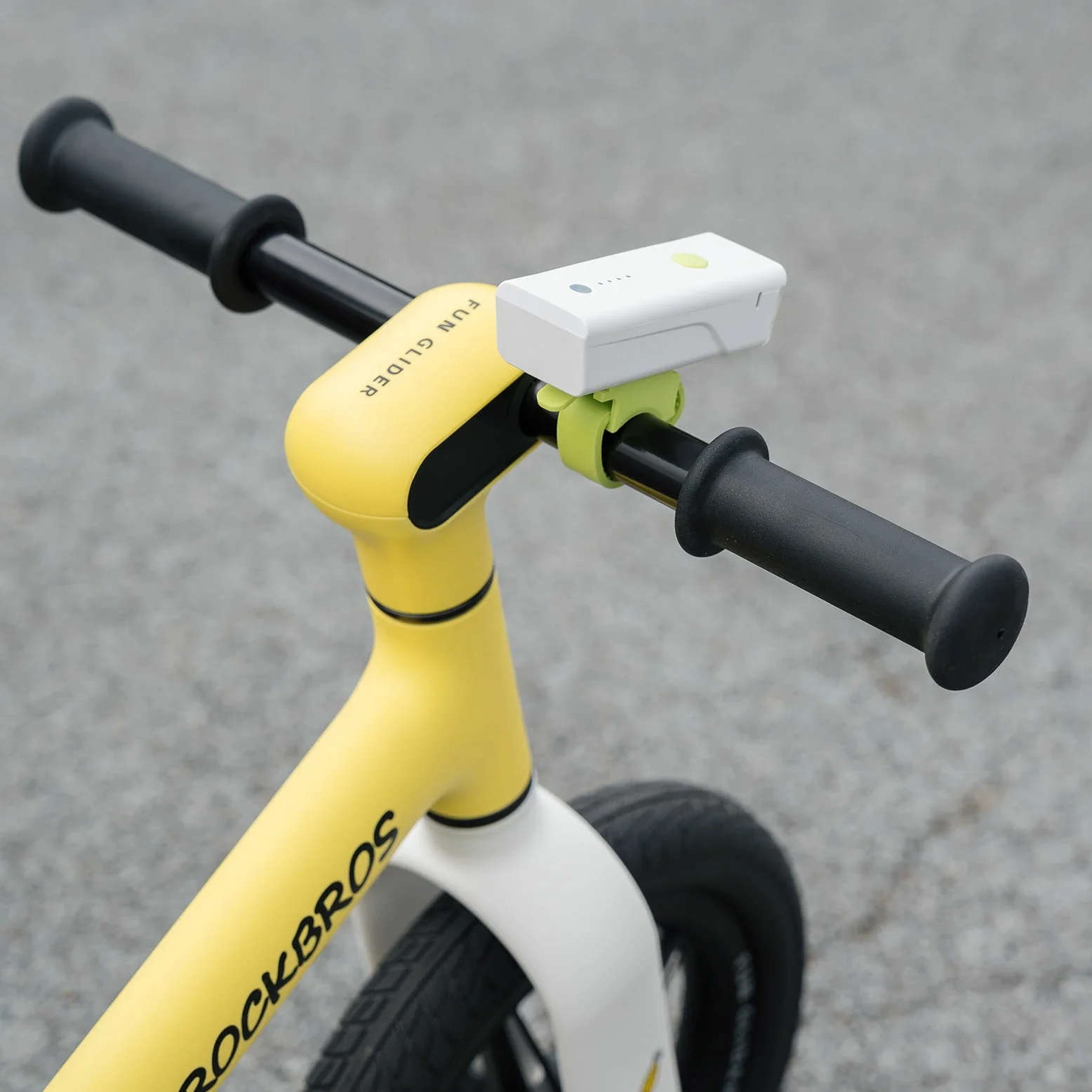Kids’ Bike Light 260 Lumens Bright Front Safety Light - Image 2