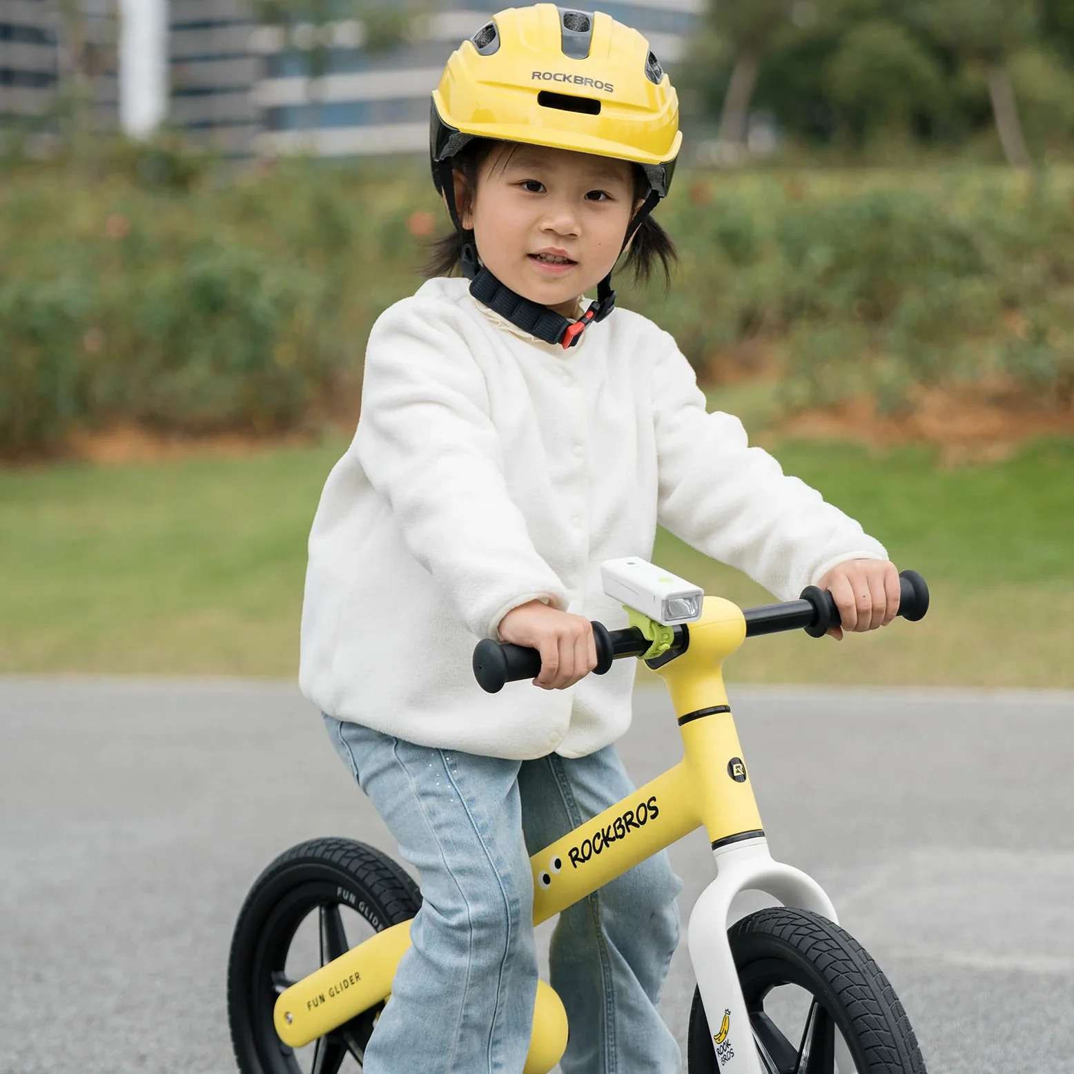 Kids’ Bike Light 260 Lumens Bright Front Safety Light - Image 3
