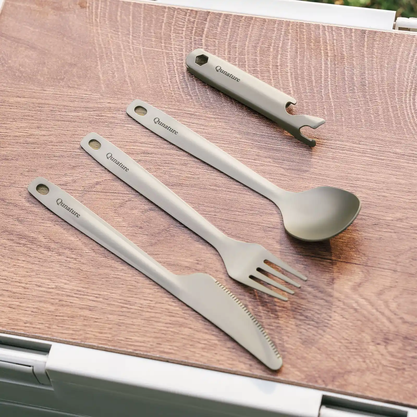 Lightweight Titanium 4-Piece Tableware Set - Image 6