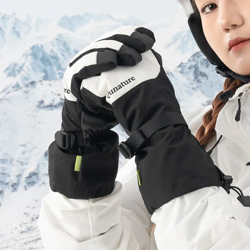 Outdoor Insulated Ski Gloves - Windproof Waterproof Touchscreen Compatible - Image 9