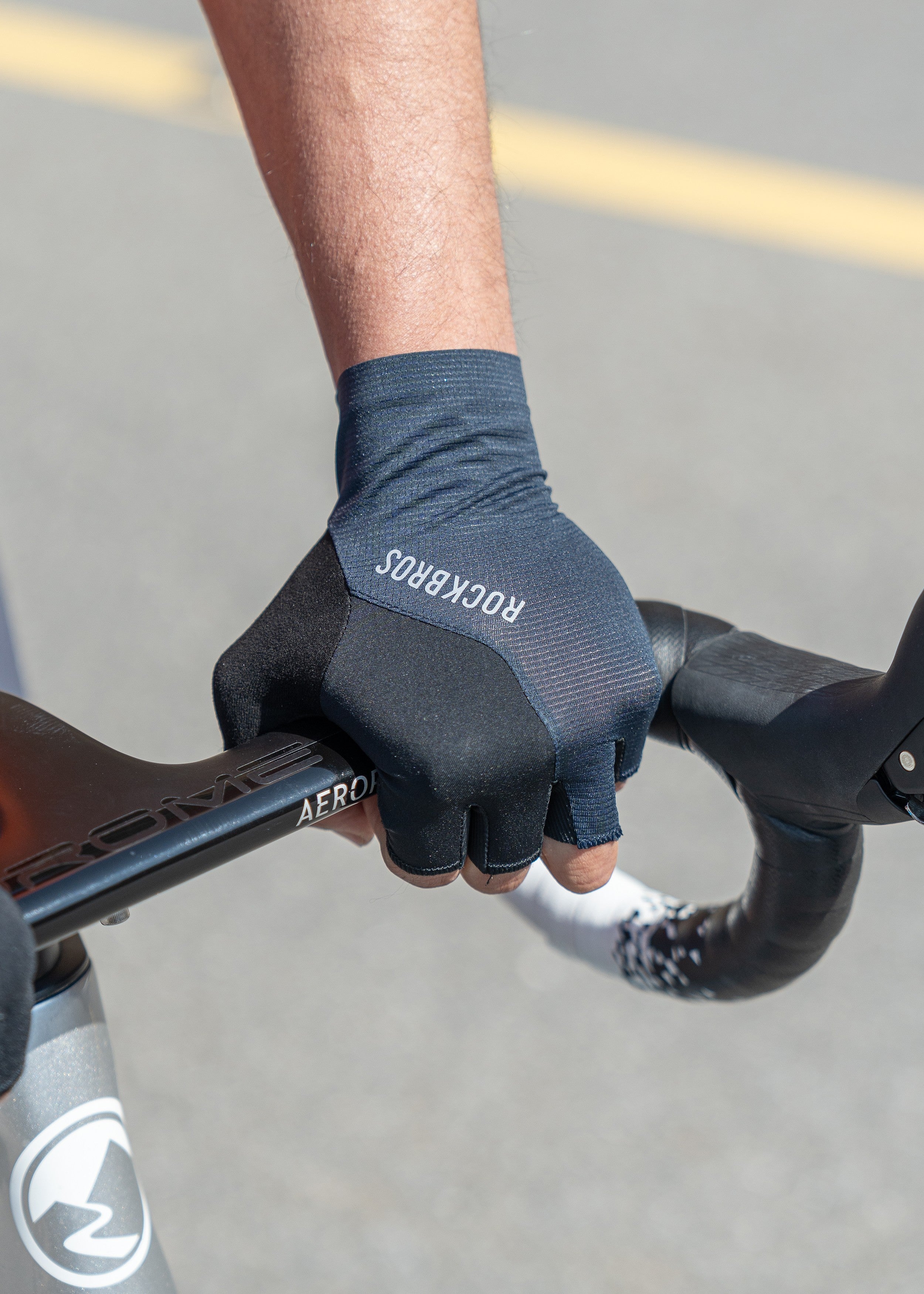 ROCKRBOS Road-to-Sky Cycling Fingerless Gloves - Image 6