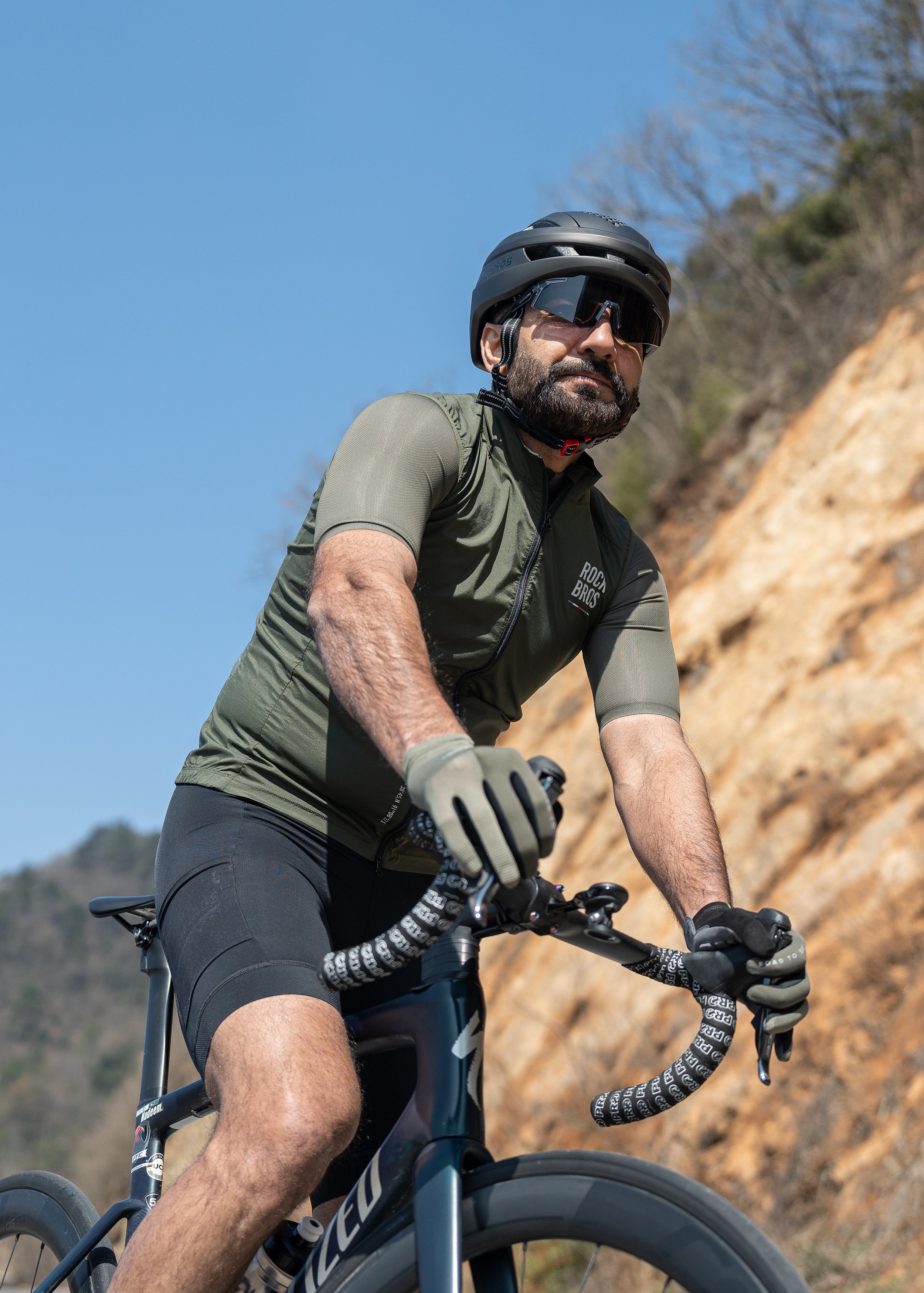 ROCKRBOS Road-to-Sky UV Protection Gloves - Image 15