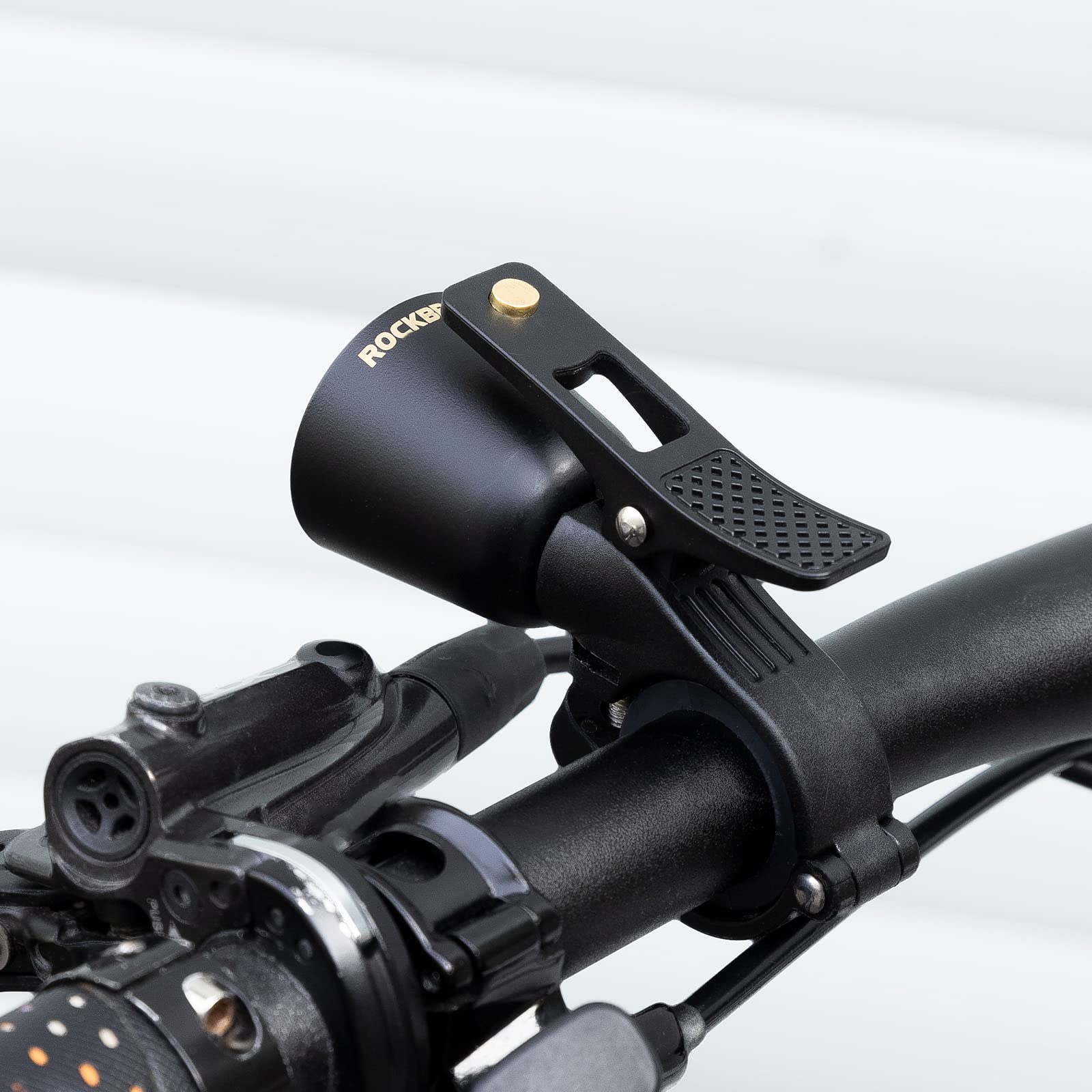 Loud Brass Bike Bell with Clear Ring for MTB - Image 10