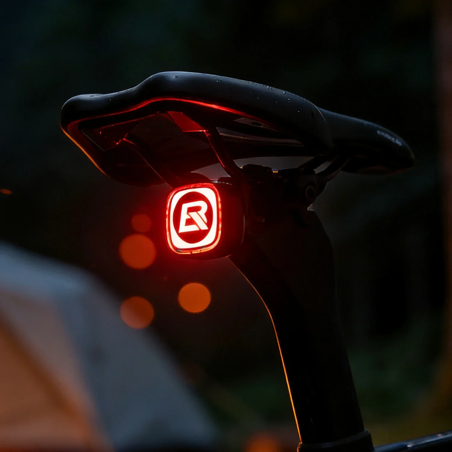 Smart Bike Rear Light with Brake Sensor & LED Display Q2MAX - Image 14