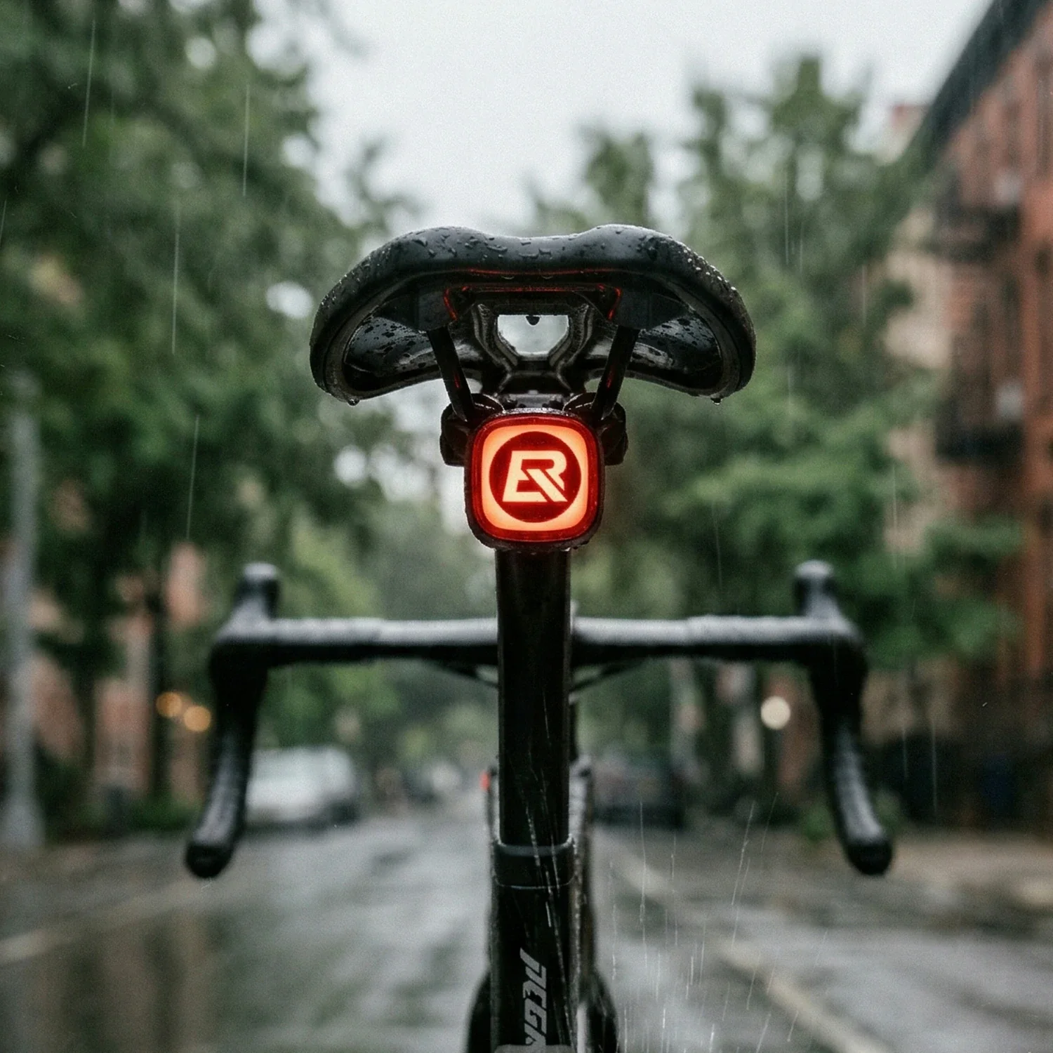 Smart Bike Rear Light with Brake Sensor & LED Display Q2MAX - Image 15
