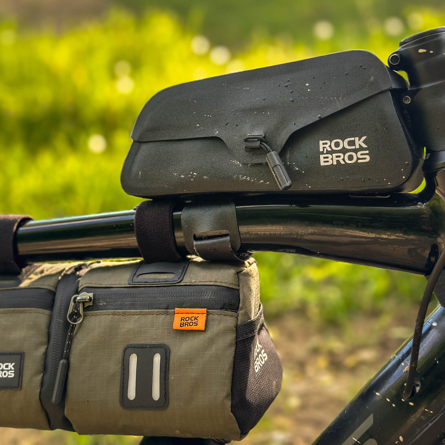 ROCKBROS Road-to-Sky Frame Bag Magnetic Top Tube Bag 100% Waterproof 0.6L-0.9L - Image 12