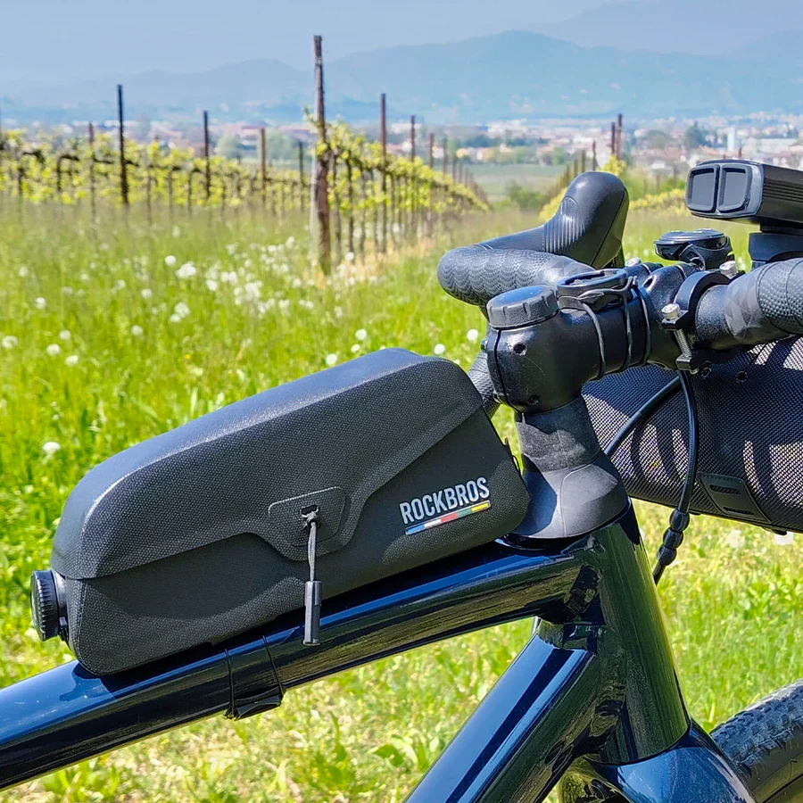 ROCKBROS Road-to-Sky Frame Bag Magnetic Top Tube Bag 100% Waterproof 0.6L-0.9L - Image 14