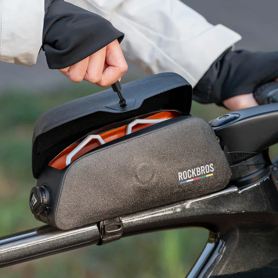 ROCKBROS Road-to-Sky Frame Bag Magnetic Top Tube Bag 100% Waterproof 0.6L-0.9L - Image 3