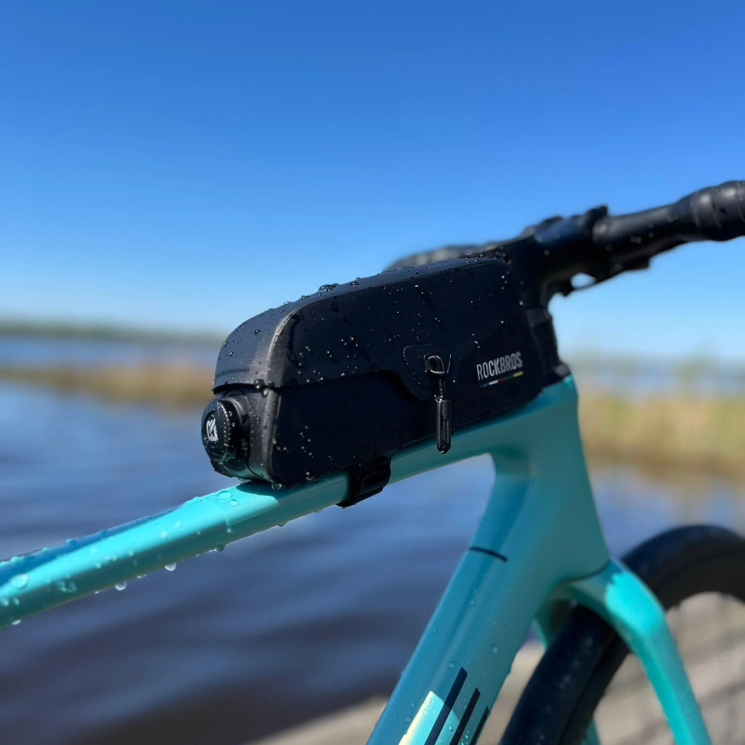 ROCKBROS Road-to-Sky Frame Bag Magnetic Top Tube Bag 100% Waterproof 0.6L-0.9L - Image 9